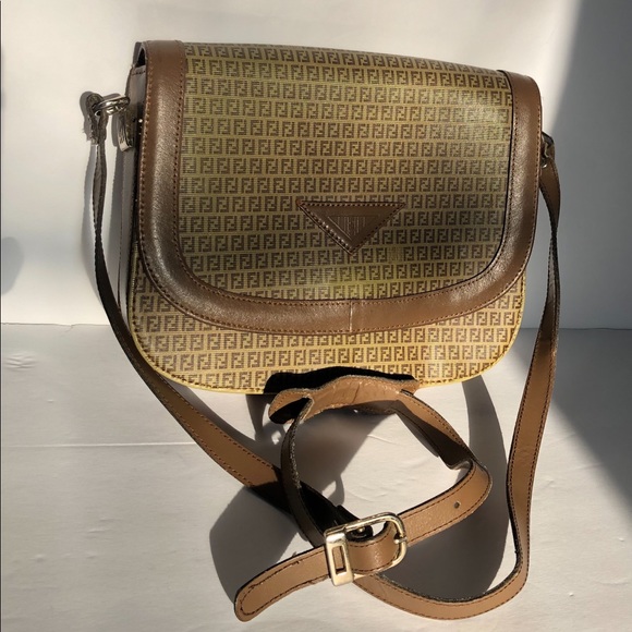 Fendi Handbags - Sale❤️Vintage Fendi Zucca print crossbody bag